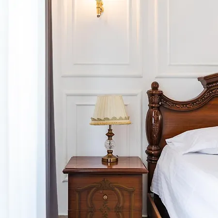 Appartement Historic Quarter 1br By Pikhost